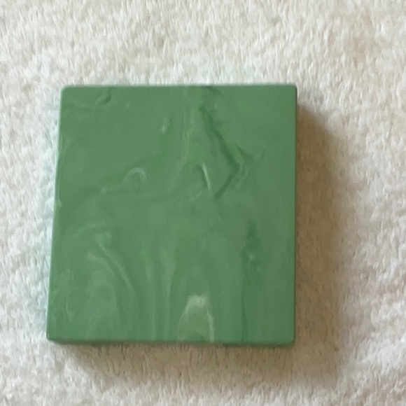 Clinique Foundation Palette Barely Used - Picture 3 of 3